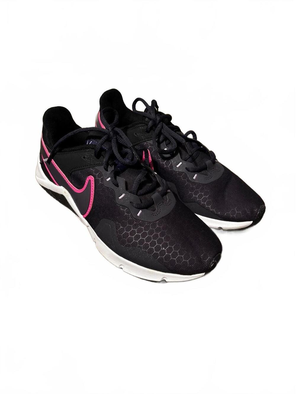 Nike Women's Black and Pink Running Shoes